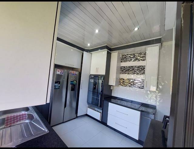 3 BEDROOM HOUSE FOR SALE IN NCANDU PARK